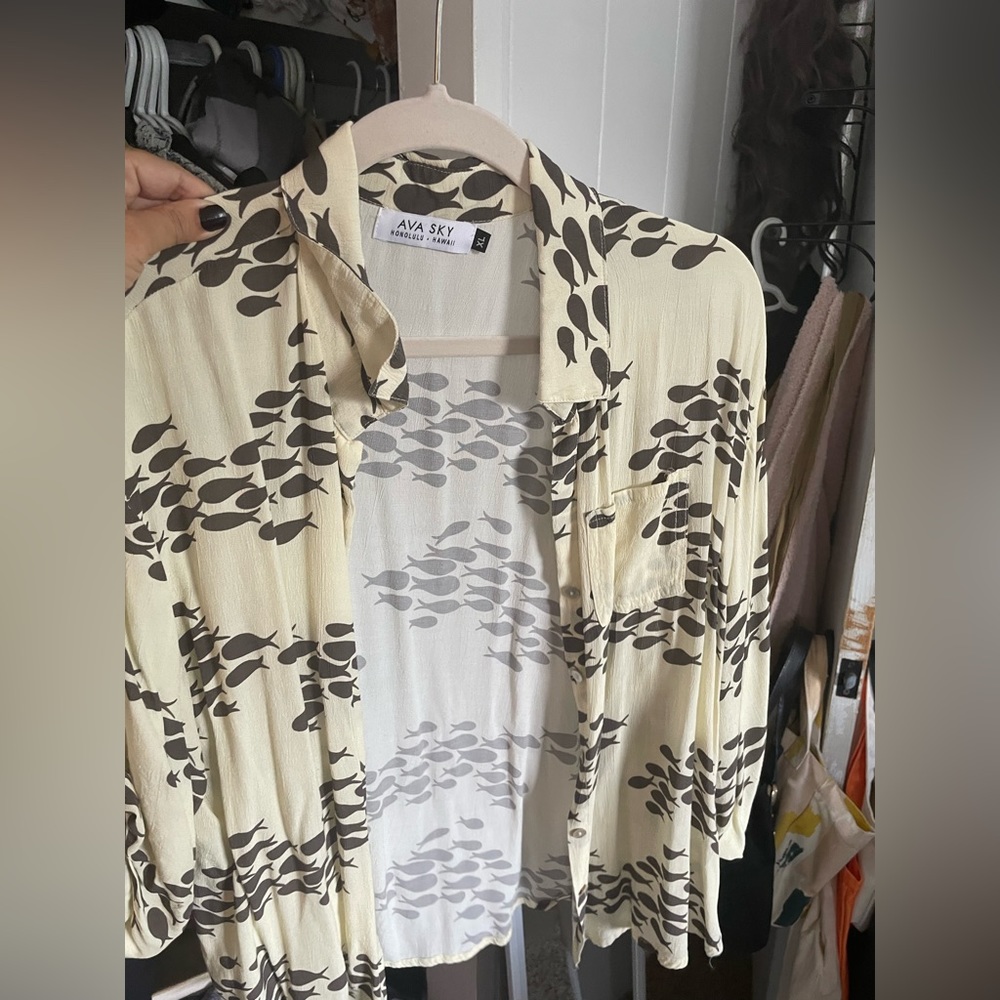 Ava Sky/Fighting Eel fish print button up